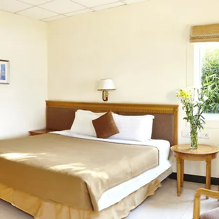 Savana Lake Resort Nashik Exterior photo