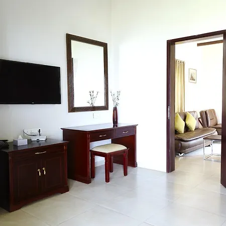 Savana Lake Resort Nashik Exterior photo