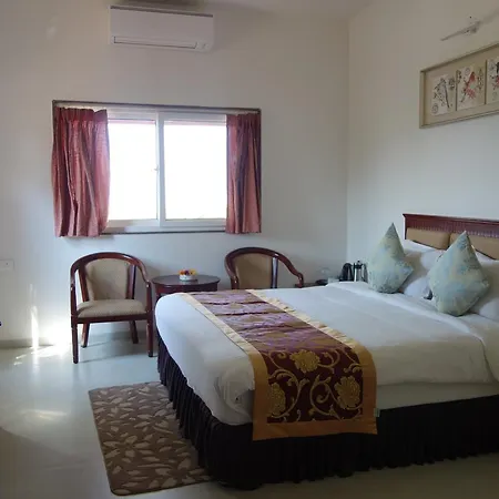 Savana Lake Resort Nashik Exterior photo